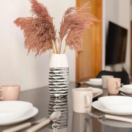Raxi Apartament *